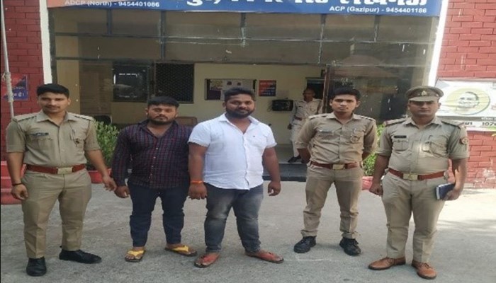 अवैध स्टैण्ड संचालकों को पुलिस ने किया गिरफ्तार, संयुक्त पुलिस आयुक्त ने वसूलीबाजों के खिलाफ शुरू किया अभियान